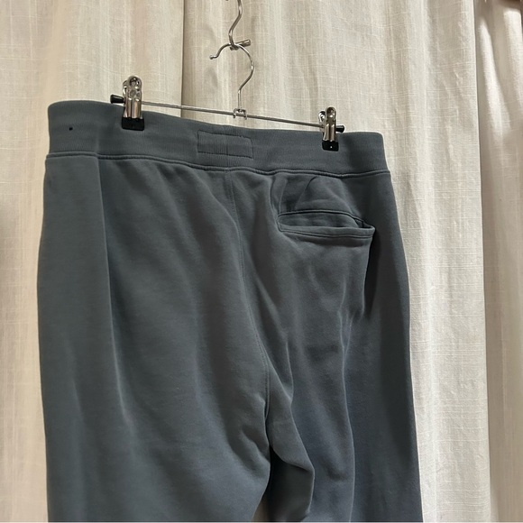 Abercrombie Soft AF blue relaxed embossed sweatpants size medium - Picture 11 of 13